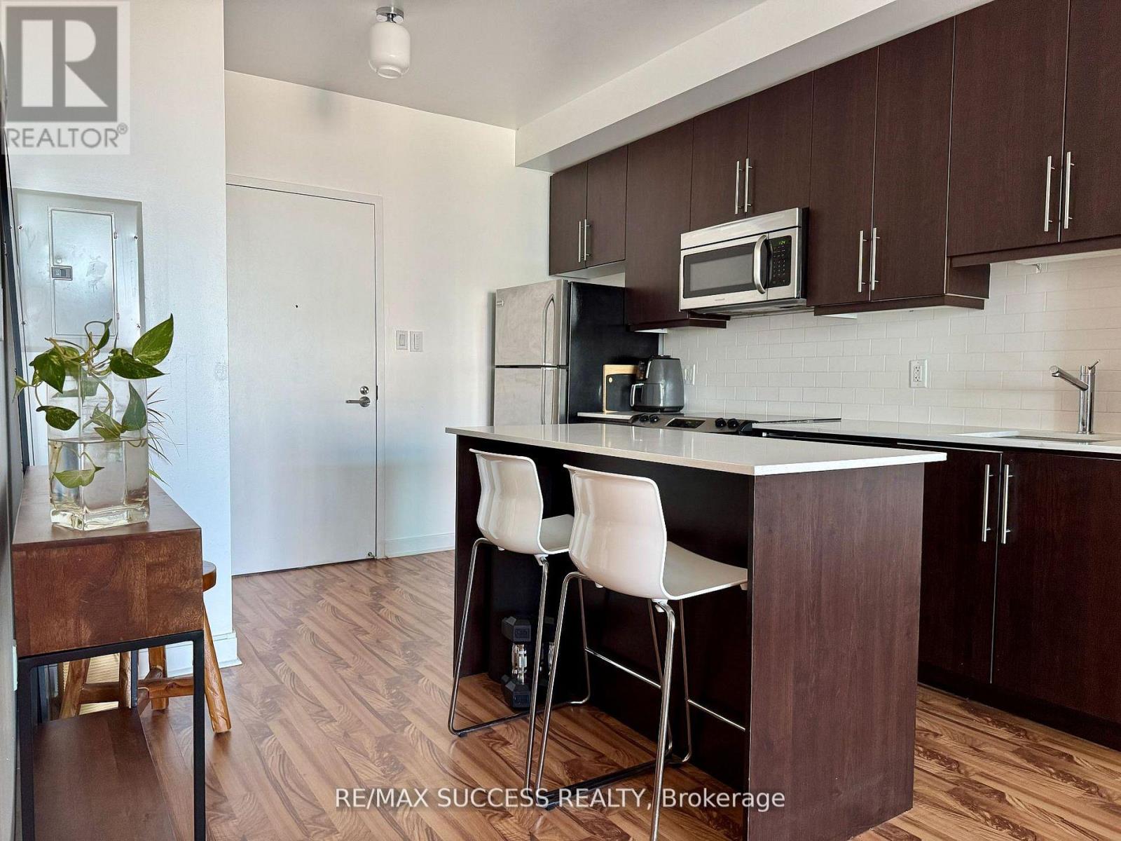 1605 - 1171 Queen Street W, Toronto, Ontario  M6J 0A5 - Photo 10 - C12793808