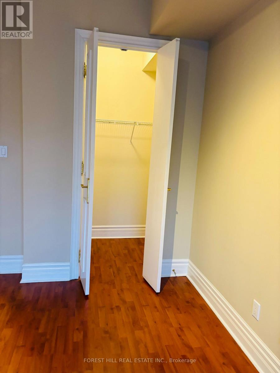 214 - 10 Old York Mills Road, Toronto, Ontario  M2P 2G4 - Photo 11 - C12793828