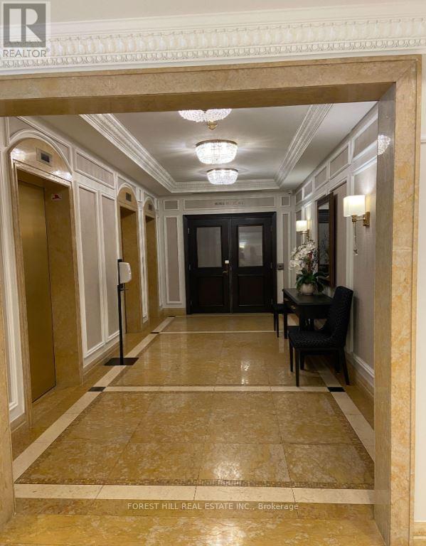 214 - 10 Old York Mills Road, Toronto, Ontario  M2P 2G4 - Photo 5 - C12793828