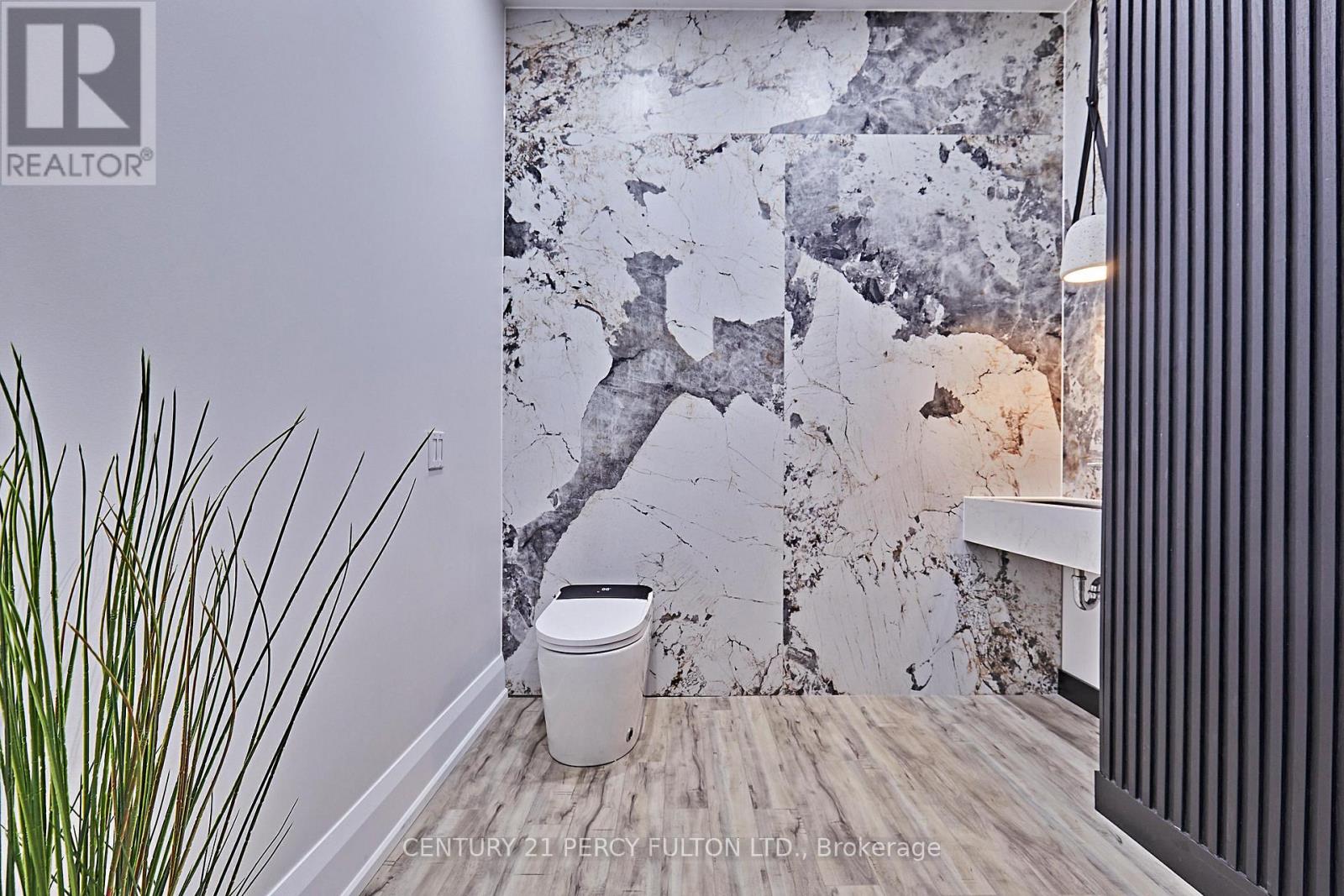 112 - 50 Richmond Street E, Oshawa, Ontario  L1G 7C7 - Photo 10 - E12793786