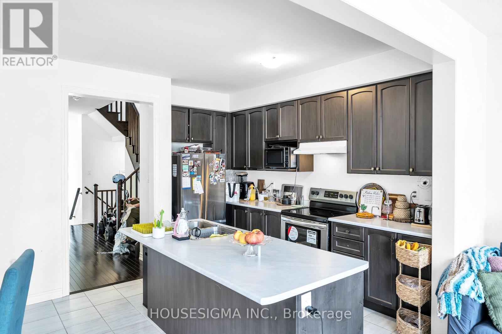 98 Ogston Crescent E, Whitby, Ontario  L1N 9Y8 - Photo 7 - E12793800