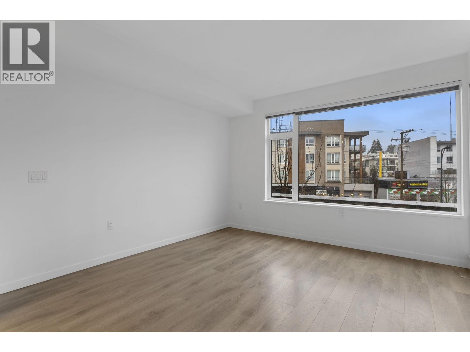 201 725 Marine Drive, North Vancouver, British Columbia  V7M 0G2 - Photo 12 - R3089783