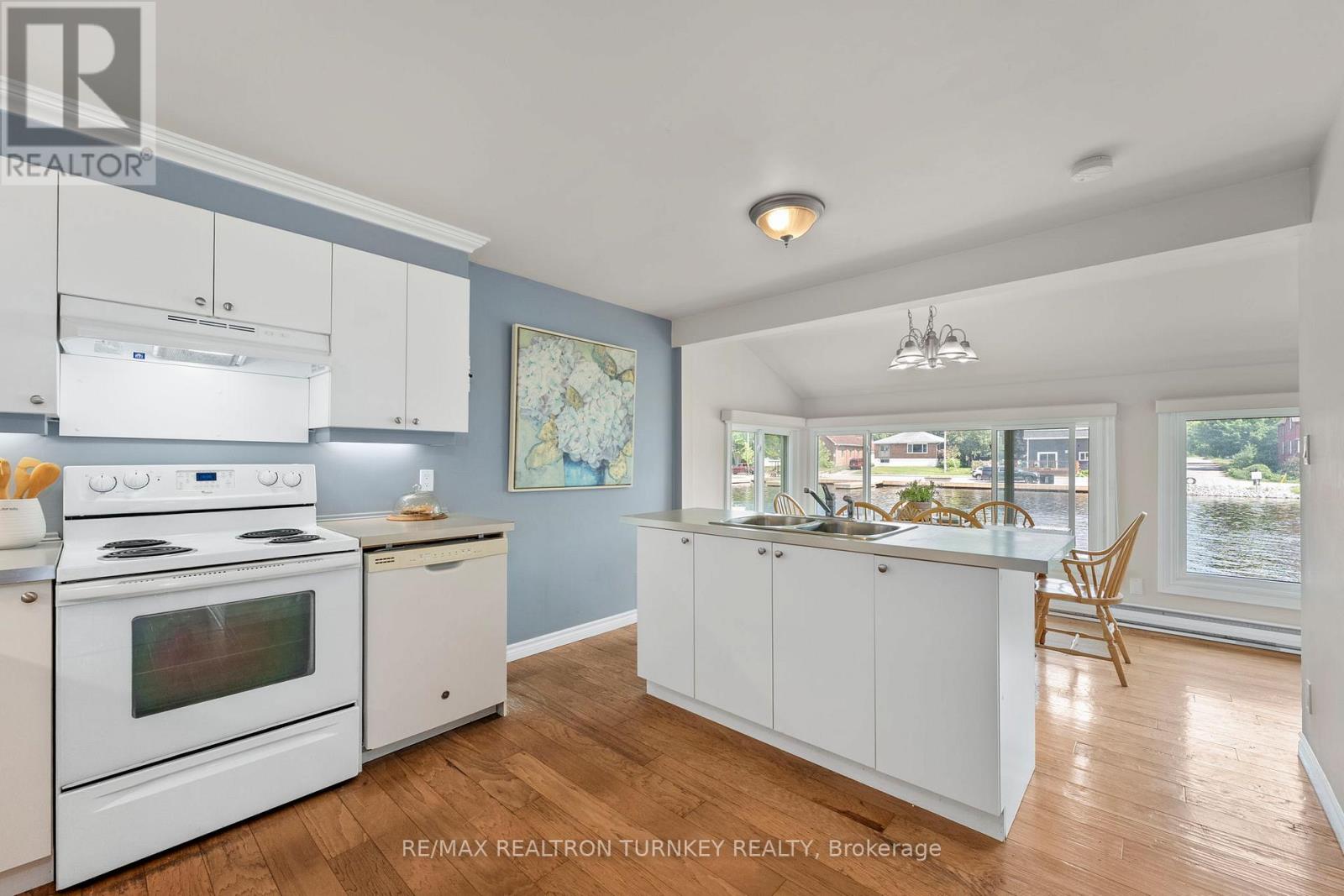 15 North Water Street, Kawartha Lakes, Ontario  K0M 1K0 - Photo 6 - X12663922