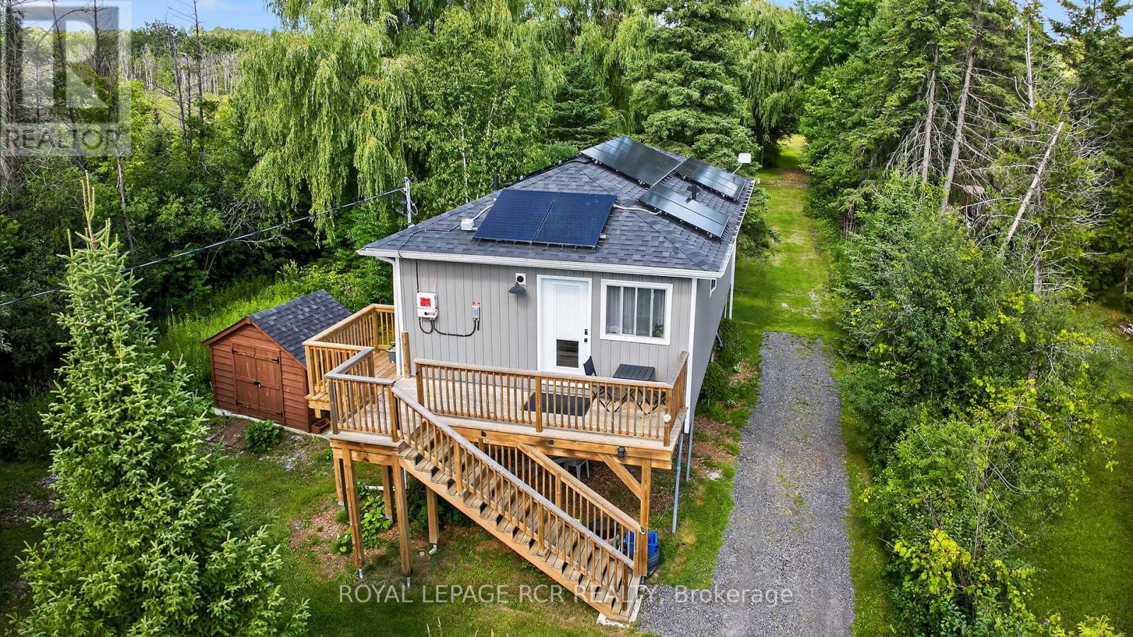 8 MUSTARD STREET, Uxbridge, Ontario