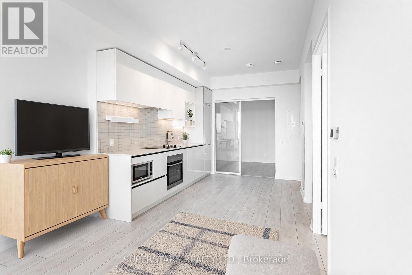 4505 - 5 Buttermill Avenue, Vaughan, Ontario L4K 0J5 - Photo 3 - N12793862