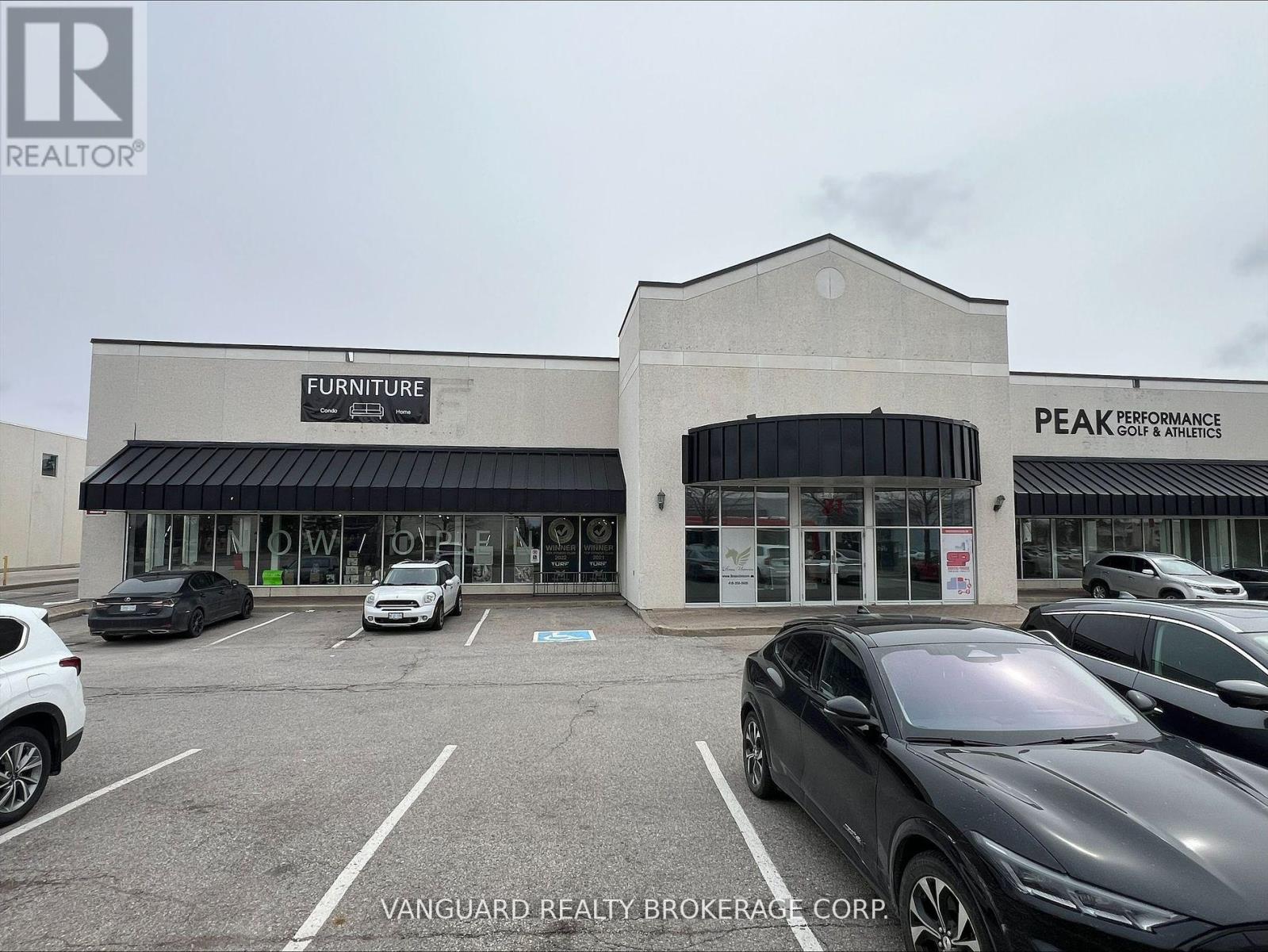 2 - 31 Jevlan Drive, Vaughan (East Woodbridge), Ontario  L4L 8C2 - Photo 2 - N12793872