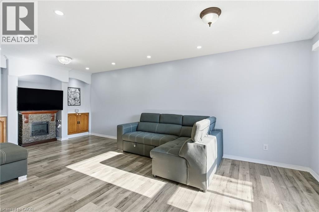 2 Racalmuto Street, Hamilton, Ontario  L8T 5A4 - Photo 10 - 40789459