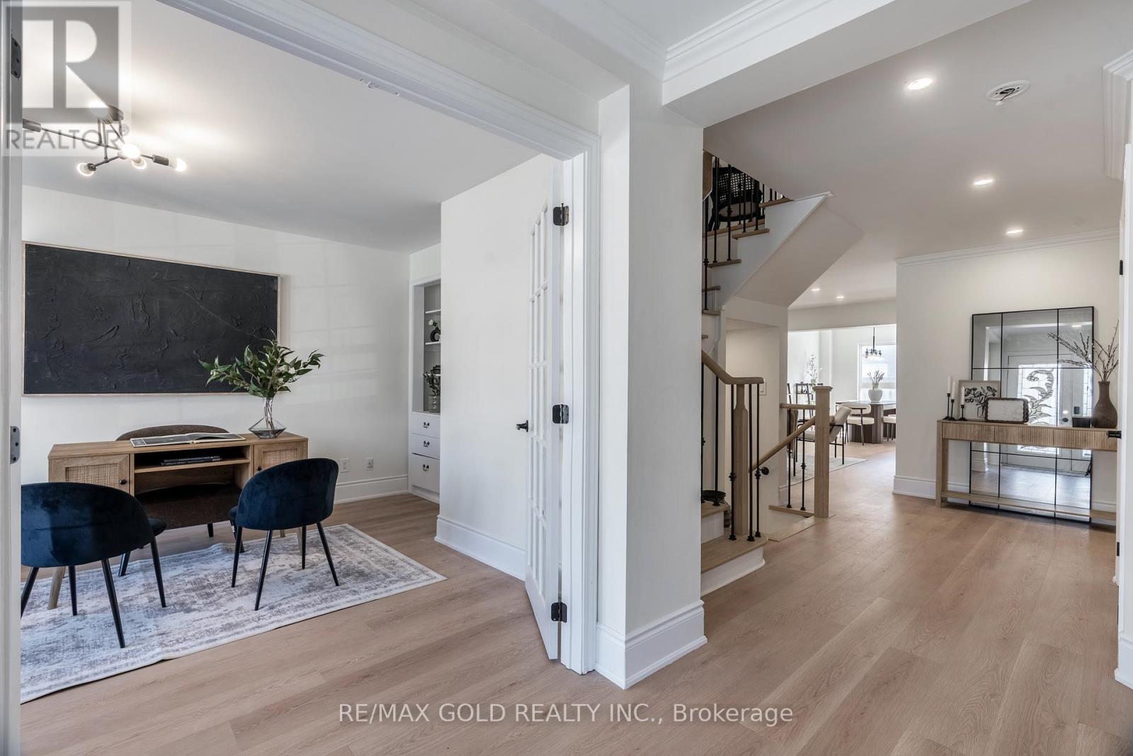 9 Morgandale Road, Brampton, Ontario  L7A 2K1 - Photo 3 - W12793772