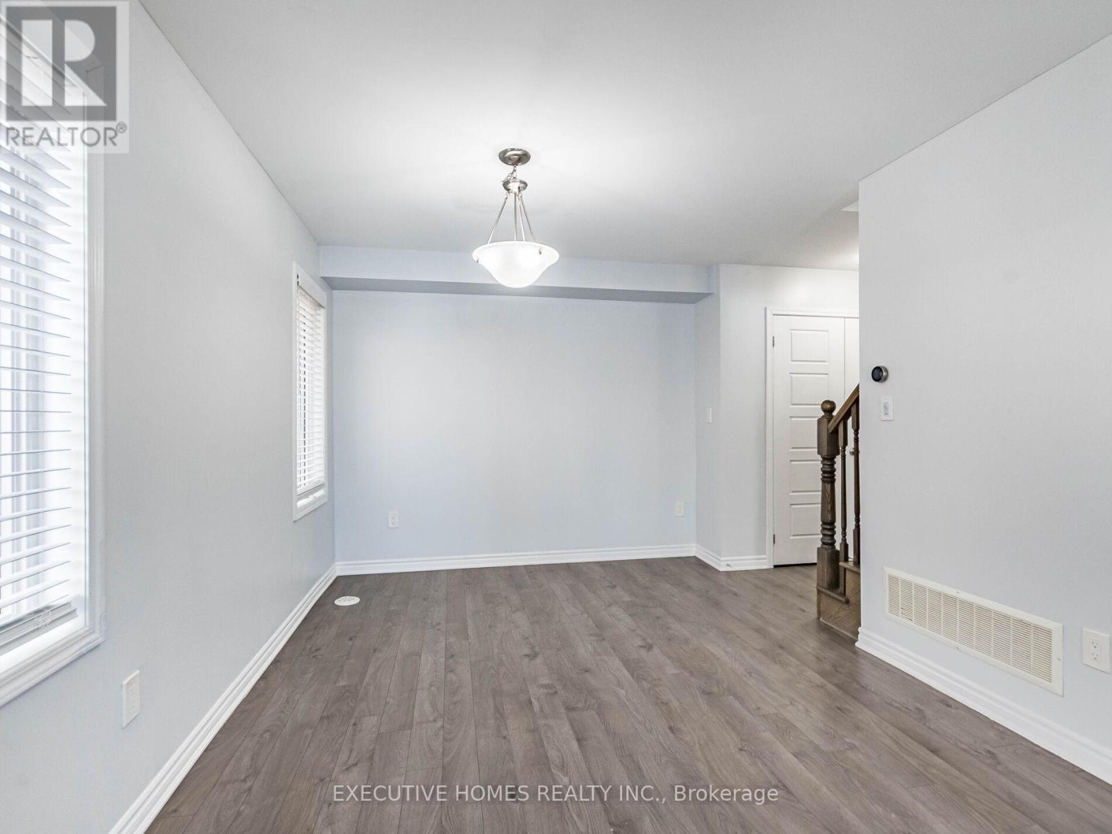 108 Frost Court, Milton, Ontario  L9E 1G4 - Photo 14 - W12793830