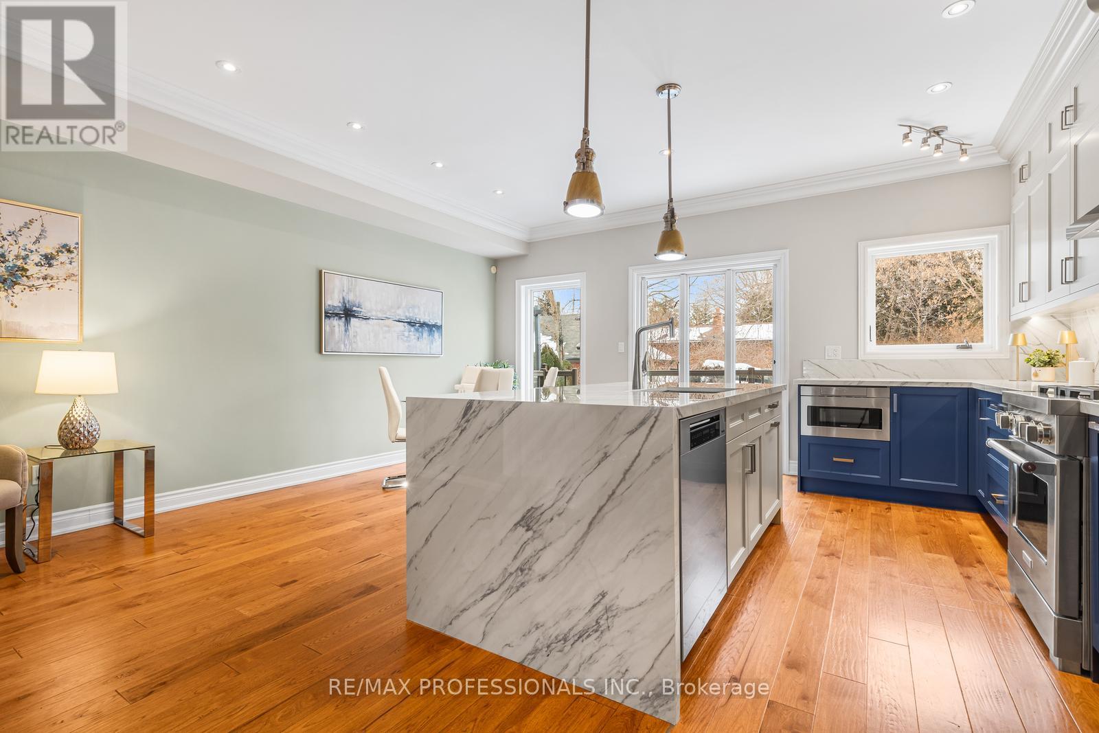 61b James Street, Toronto, Ontario  M8W 1L4 - Photo 10 - W12793846