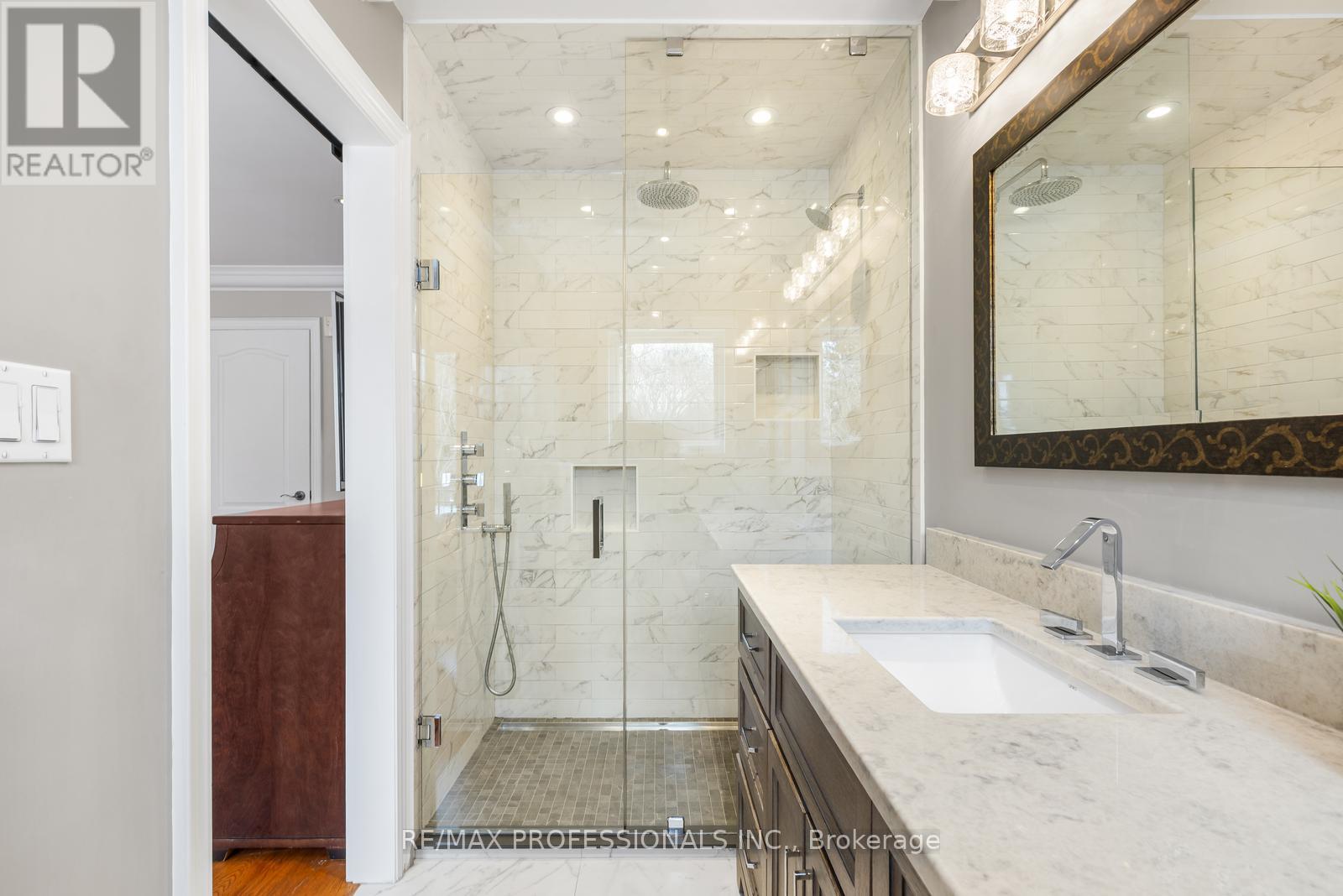 61b James Street, Toronto, Ontario  M8W 1L4 - Photo 21 - W12793846