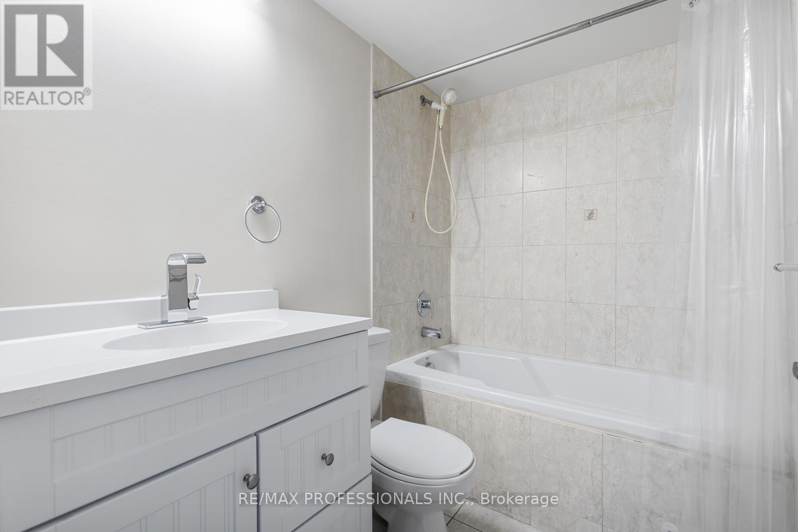 61b James Street, Toronto, Ontario  M8W 1L4 - Photo 28 - W12793846