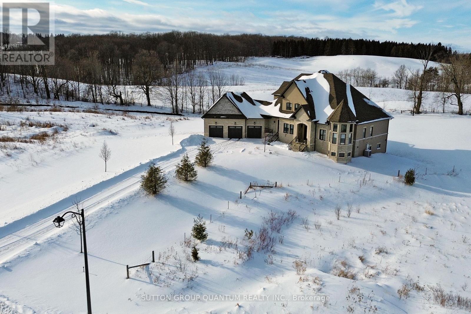 166 Logan Road, Caledon, Ontario  L7E 3P6 - Photo 2 - W12793854