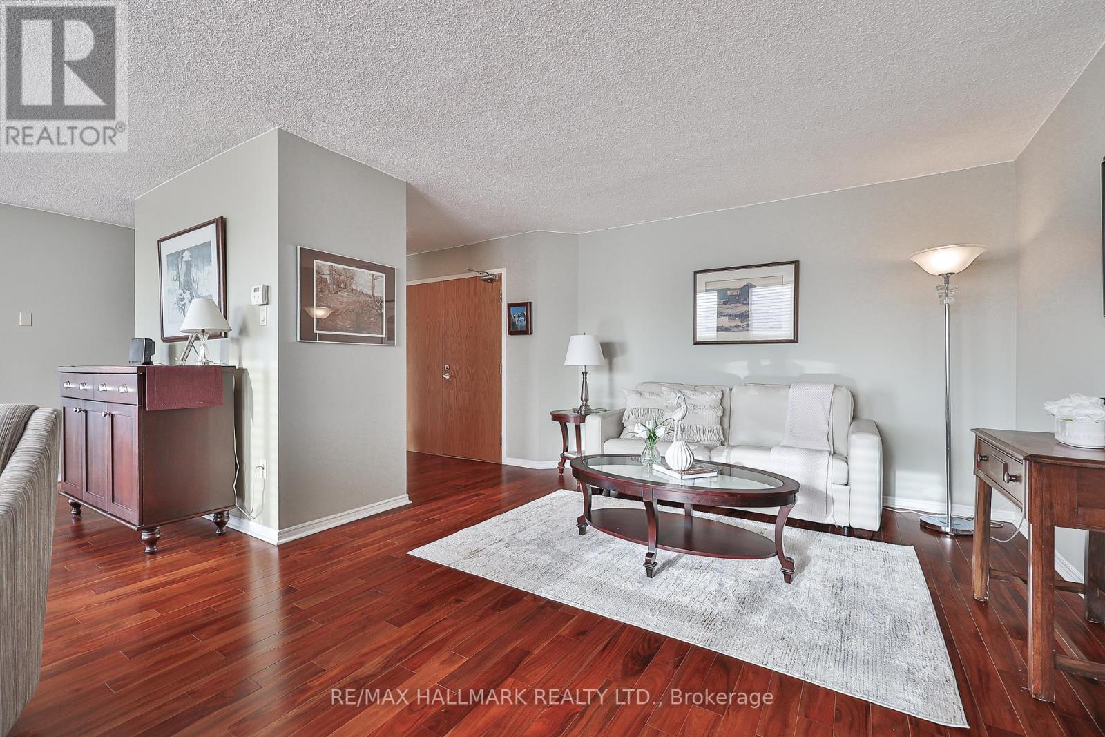 402 - 58 Church Street E, Brampton, Ontario  L6V 4A8 - Photo 5 - W12793856