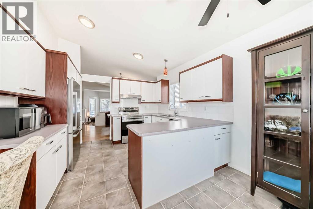 55 Shawbrooke Crescent Sw, Calgary, Alberta  T2Y 3B2 - Photo 25 - A2285002