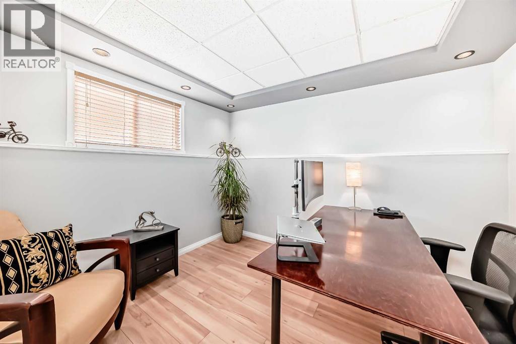 55 Shawbrooke Crescent Sw, Calgary, Alberta  T2Y 3B2 - Photo 43 - A2285002