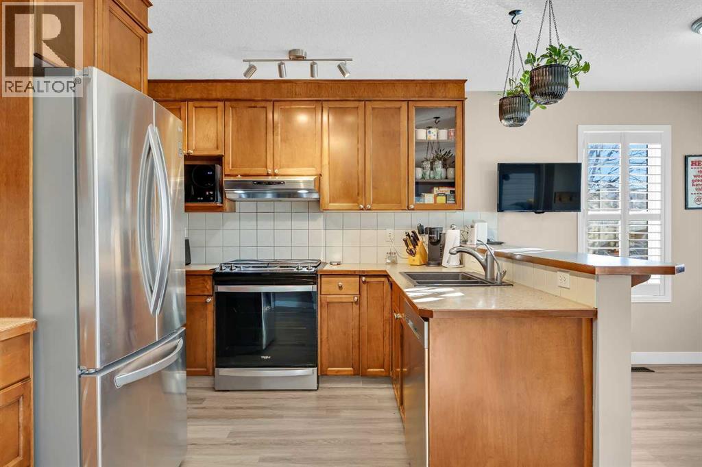 71 Eversyde Heath Sw, Calgary, Alberta  T2Y 4P8 - Photo 8 - A2285086