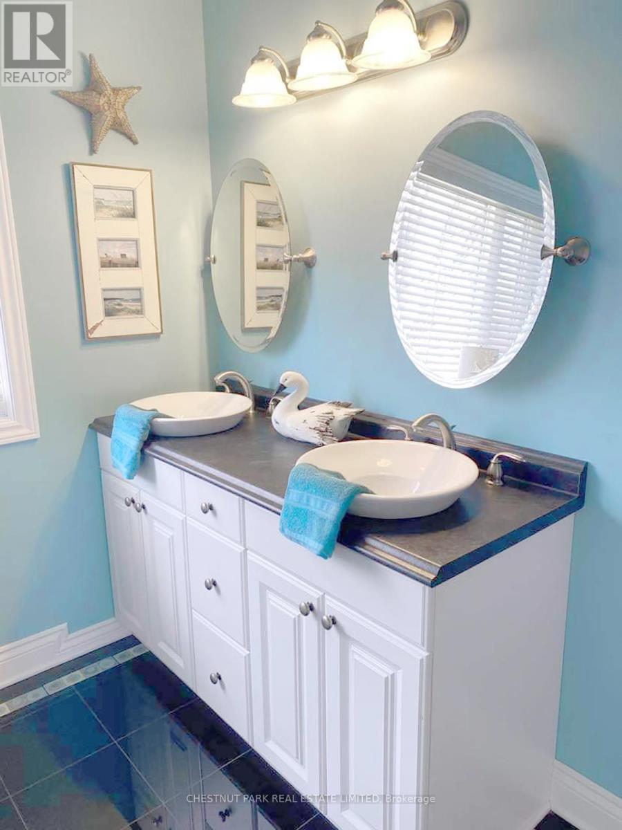 111 Wilson Lake Crescent, Parry Sound Remote Area, Ontario  P0H 1Y0 - Photo 13 - X12793792