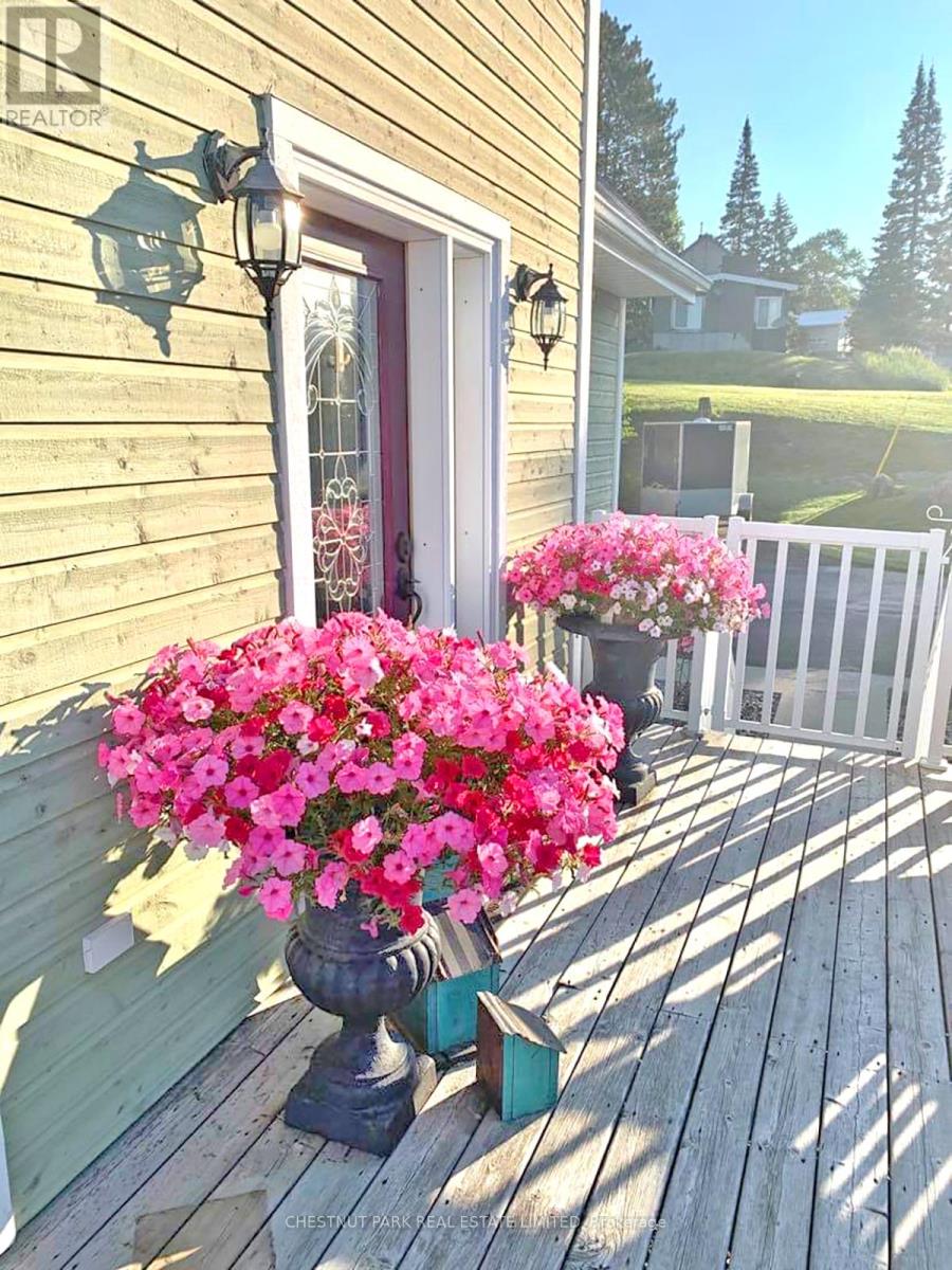 111 Wilson Lake Crescent, Parry Sound Remote Area, Ontario  P0H 1Y0 - Photo 2 - X12793792