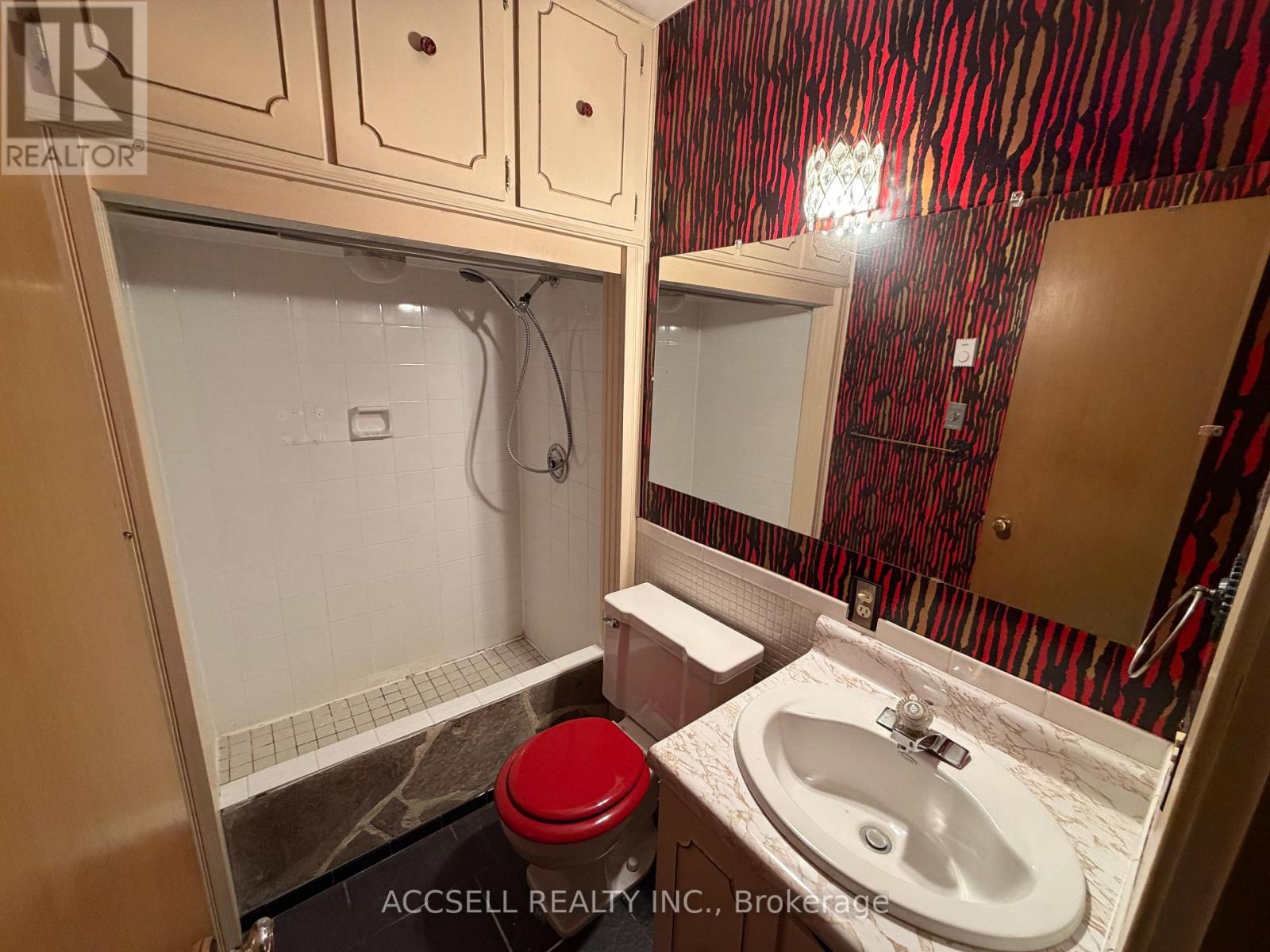 774 St Albans Crescent, Woodstock, Ontario  N4S 7E6 - Photo 11 - X12793842