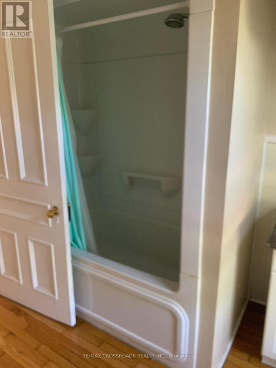 317 Boswell Avenue, Peterborough, Ontario  K9J 5G2 - Photo 8 - X12793868