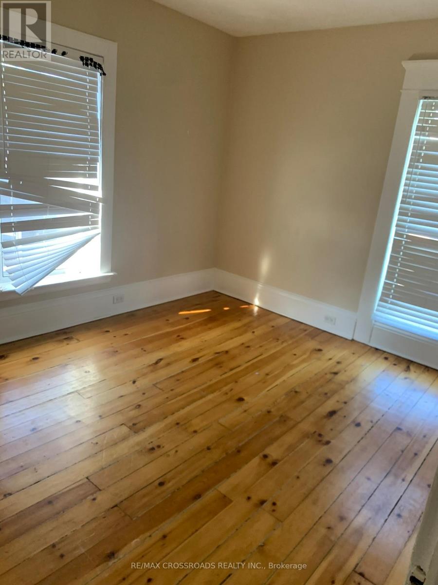 317 Boswell Avenue, Peterborough, Ontario  K9J 5G2 - Photo 9 - X12793868