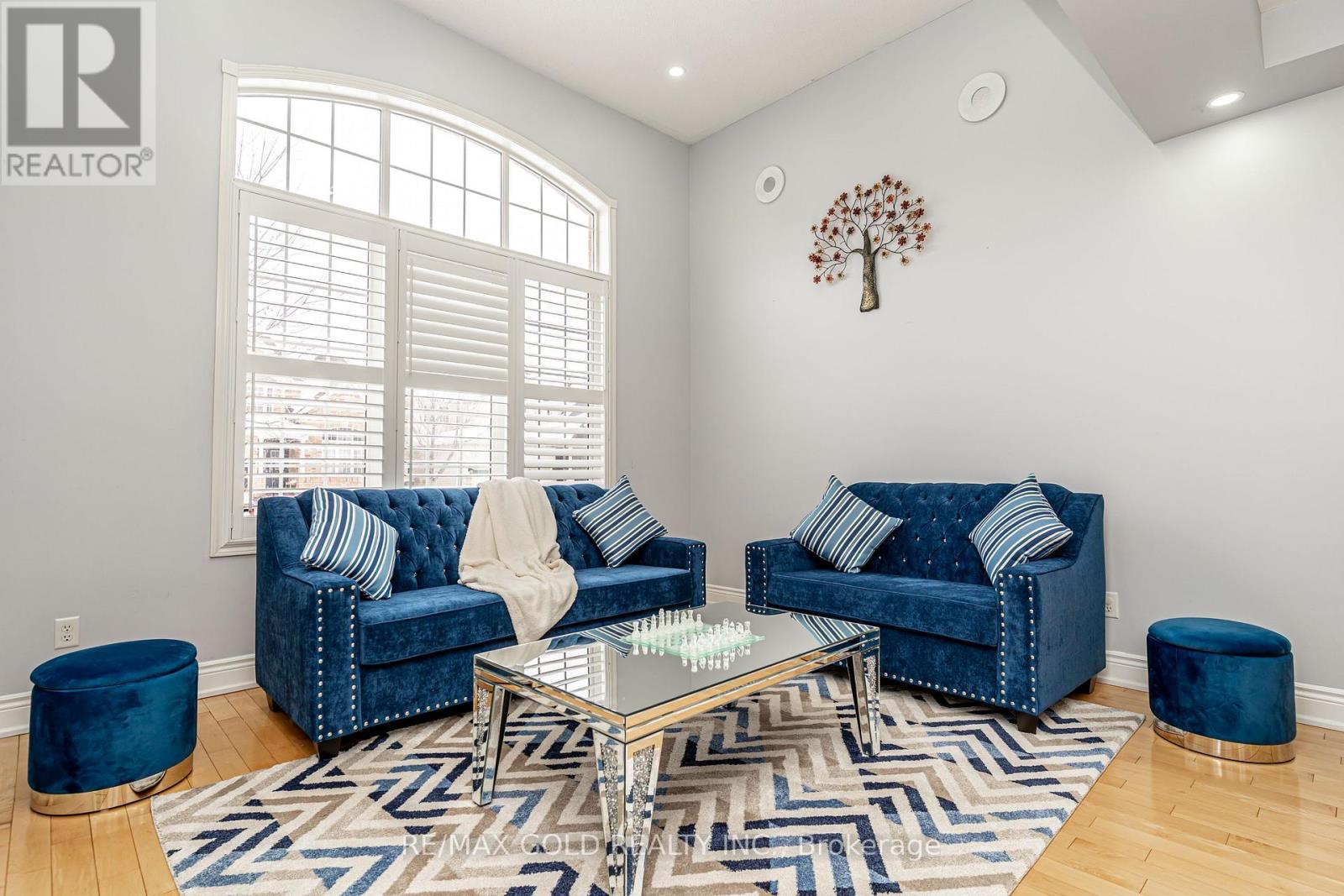 7 Bettey Road, Brampton (Vales Of Castlemore), Ontario  L6P 1S9 - Photo 8 - W12783344