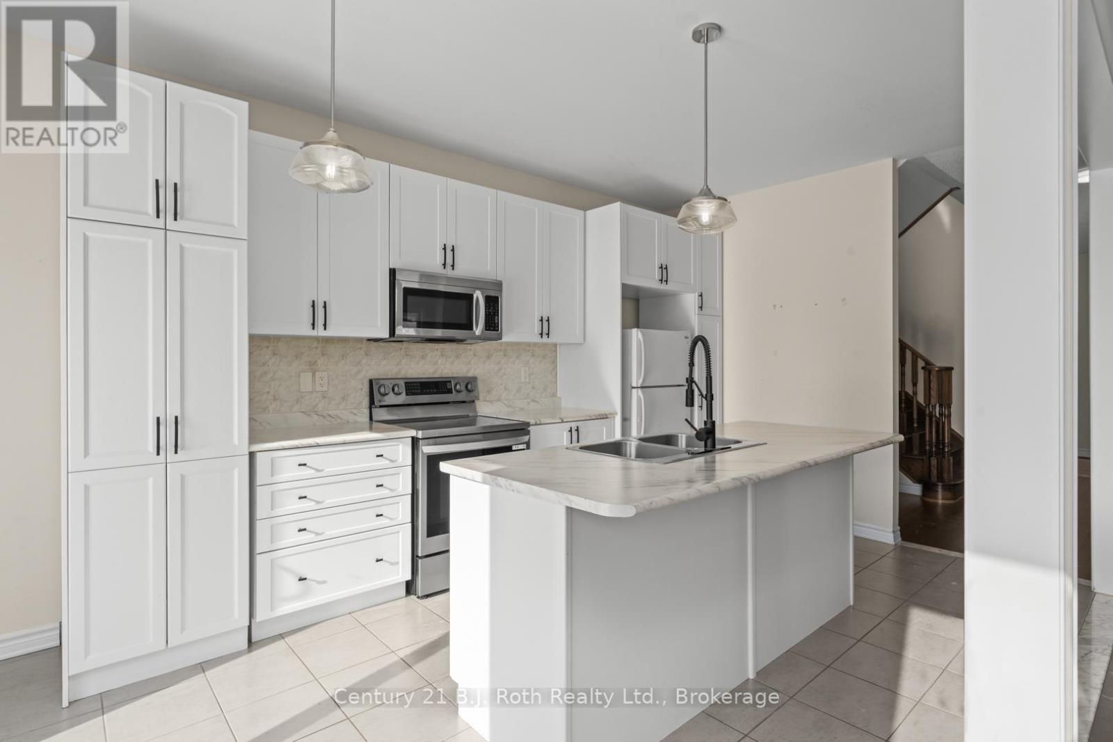 99 Terry Clayton Avenue, Brock, Ontario  L0K 1A0 - Photo 11 - N12793902