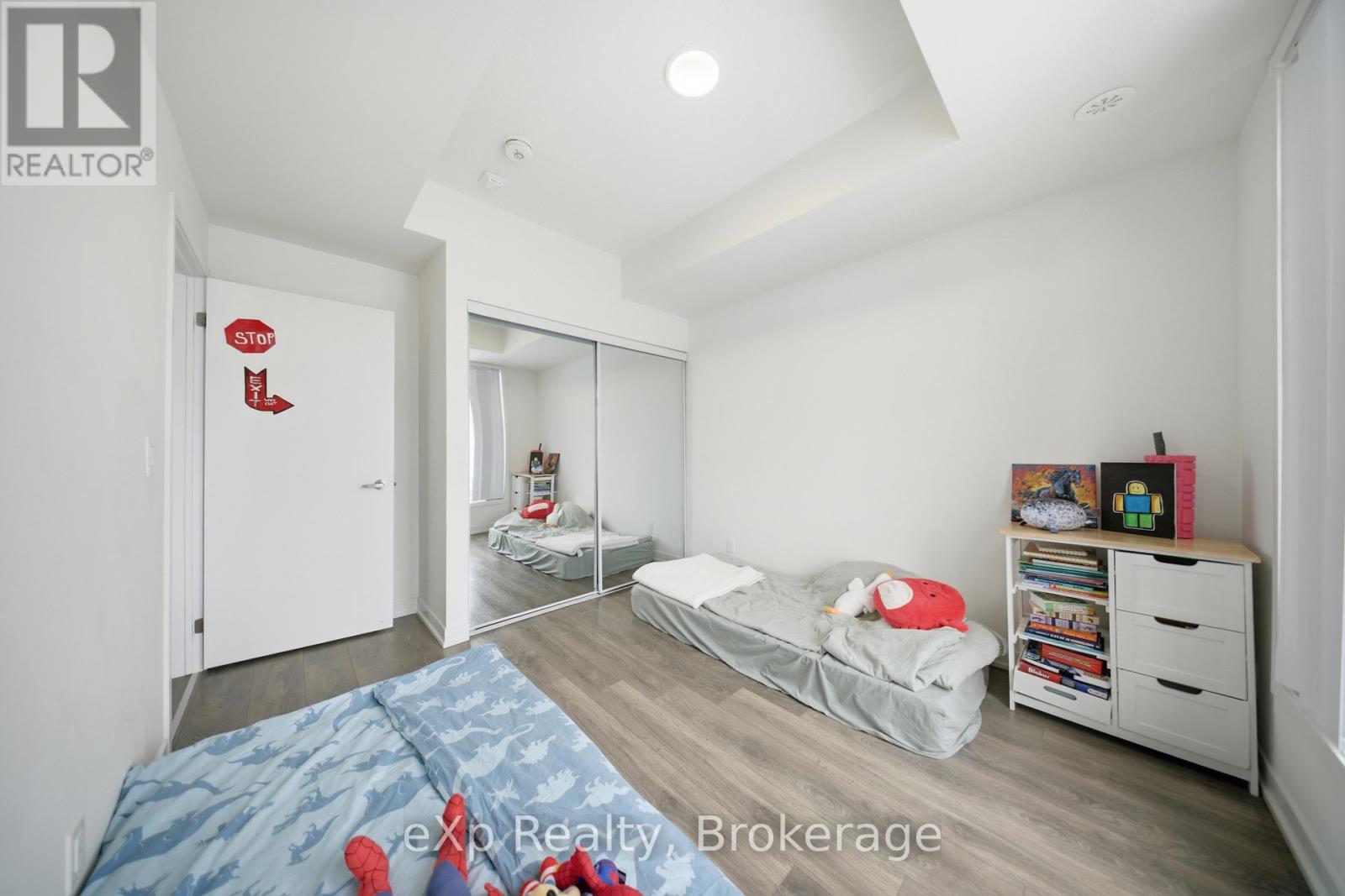 410 - 160 Canon Jackson Drive, Toronto, Ontario  M6M 0B6 - Photo 20 - W12793940