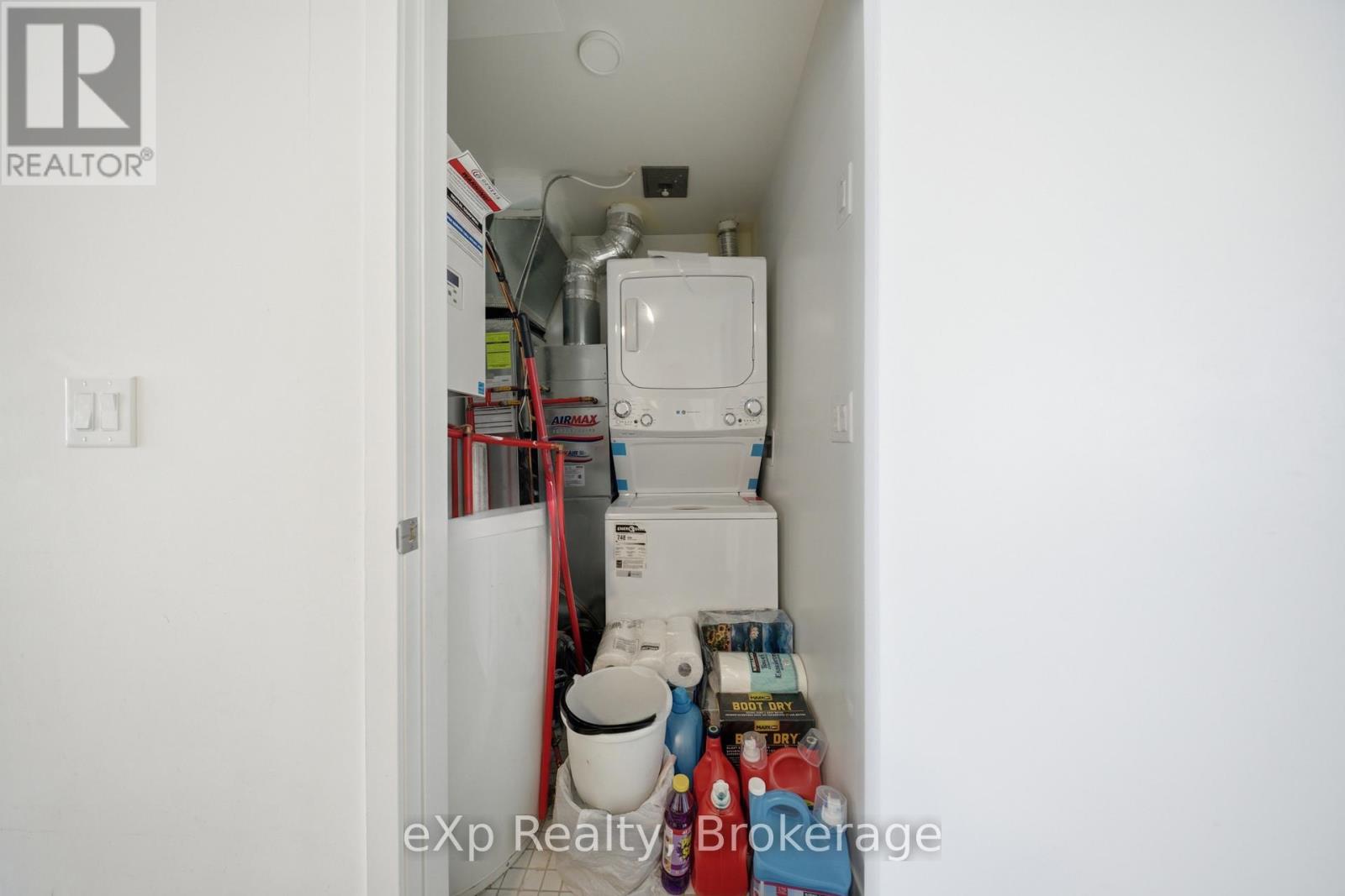 410 - 160 Canon Jackson Drive, Toronto, Ontario  M6M 0B6 - Photo 26 - W12793940