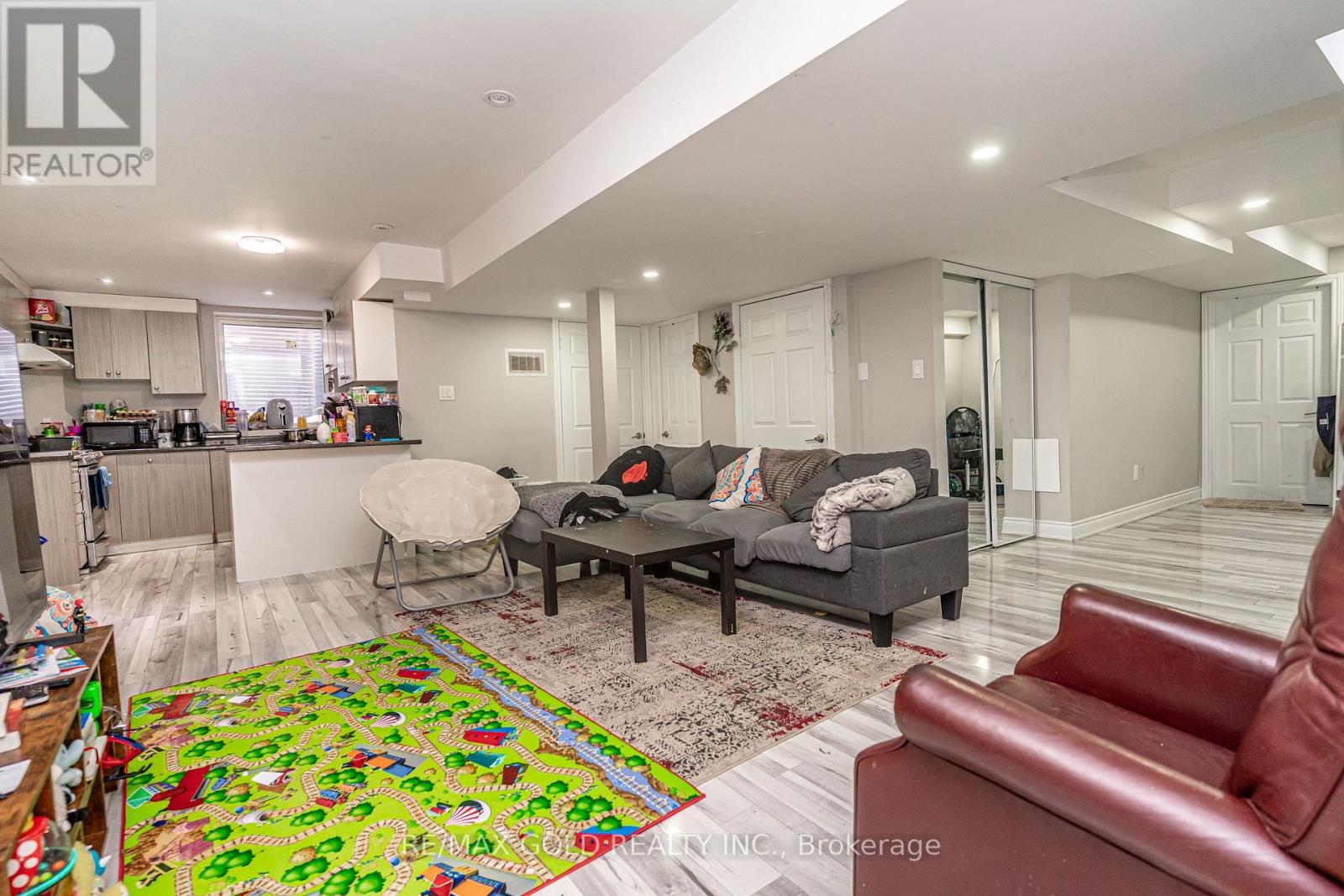 7 Bettey Road, Brampton (Vales Of Castlemore), Ontario  L6P 1S9 - Photo 40 - W12783344