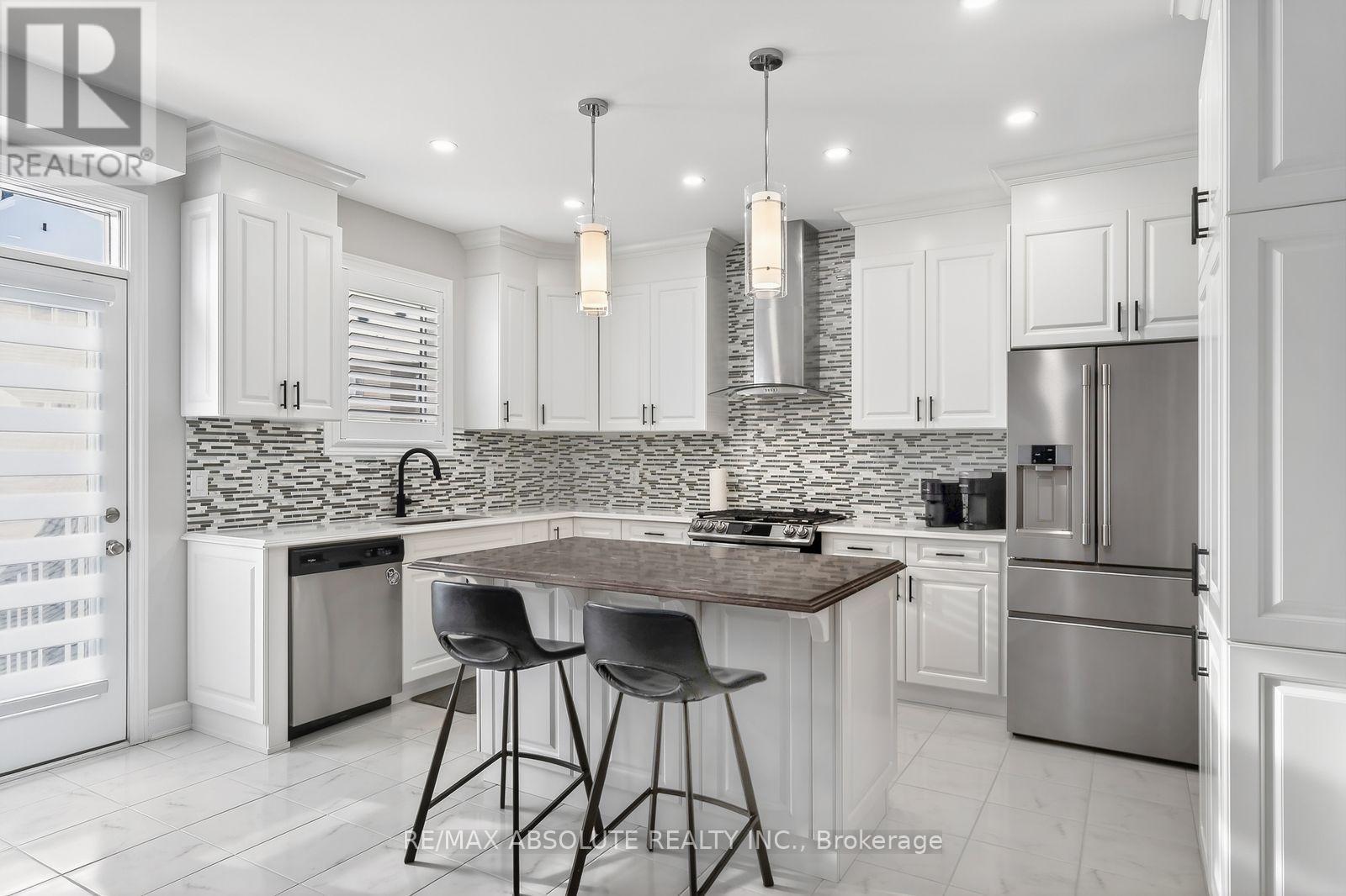 1008 Manege Street, Ottawa, Ontario  K2S 0Y7 - Photo 15 - X12740170