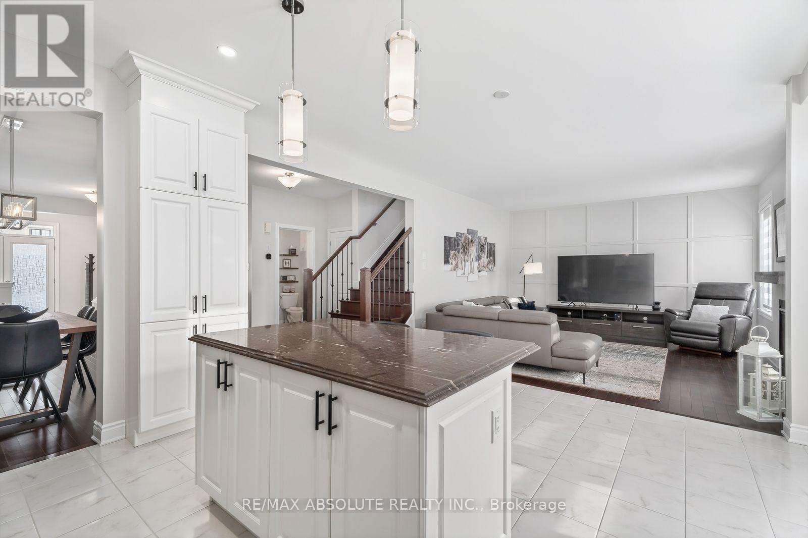 1008 Manege Street, Ottawa, Ontario  K2S 0Y7 - Photo 17 - X12740170