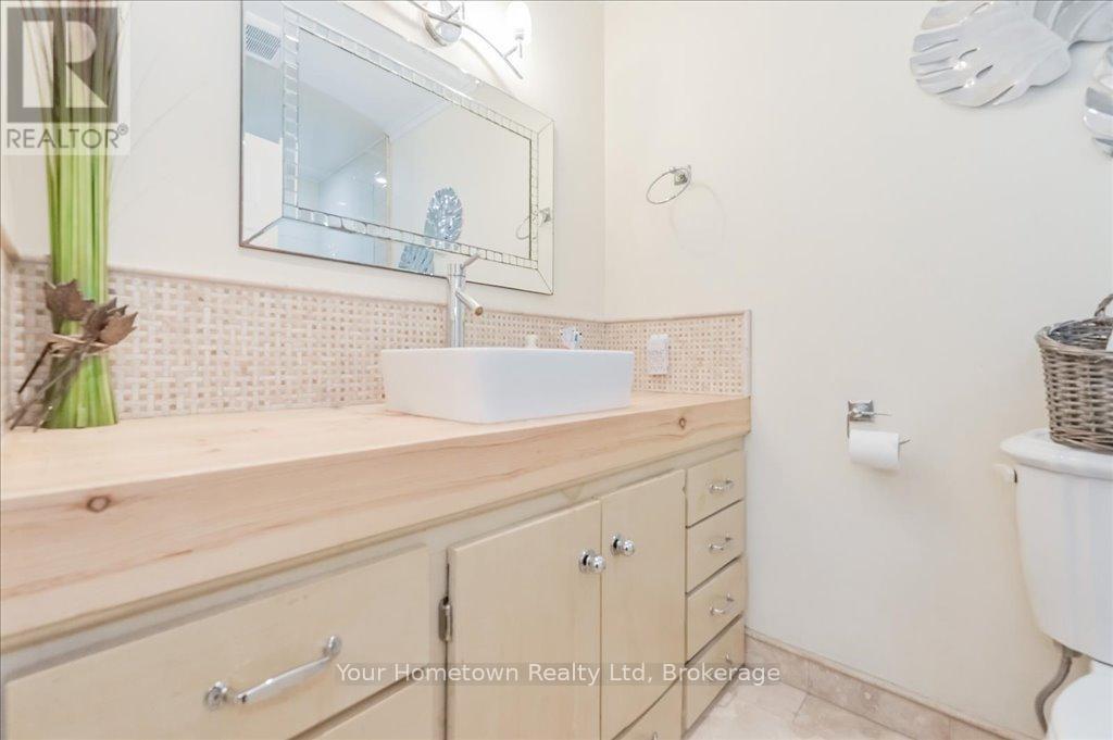 6933 Wellington 7 Road, Centre Wellington, Ontario  N0B 1A0 - Photo 11 - X12793994