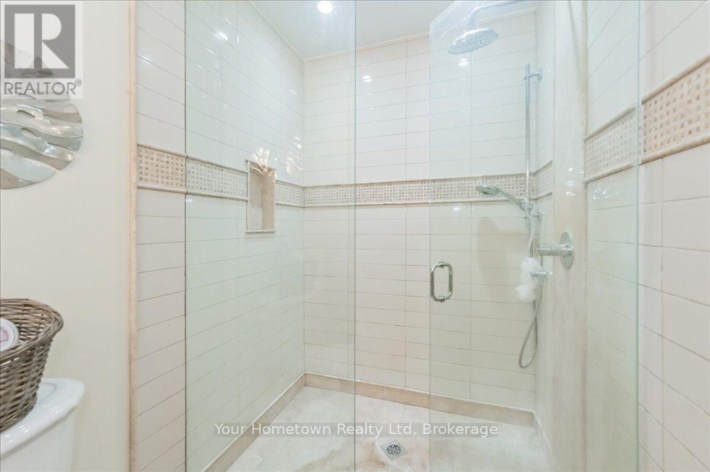 6933 Wellington 7 Road, Centre Wellington, Ontario  N0B 1A0 - Photo 12 - X12793994