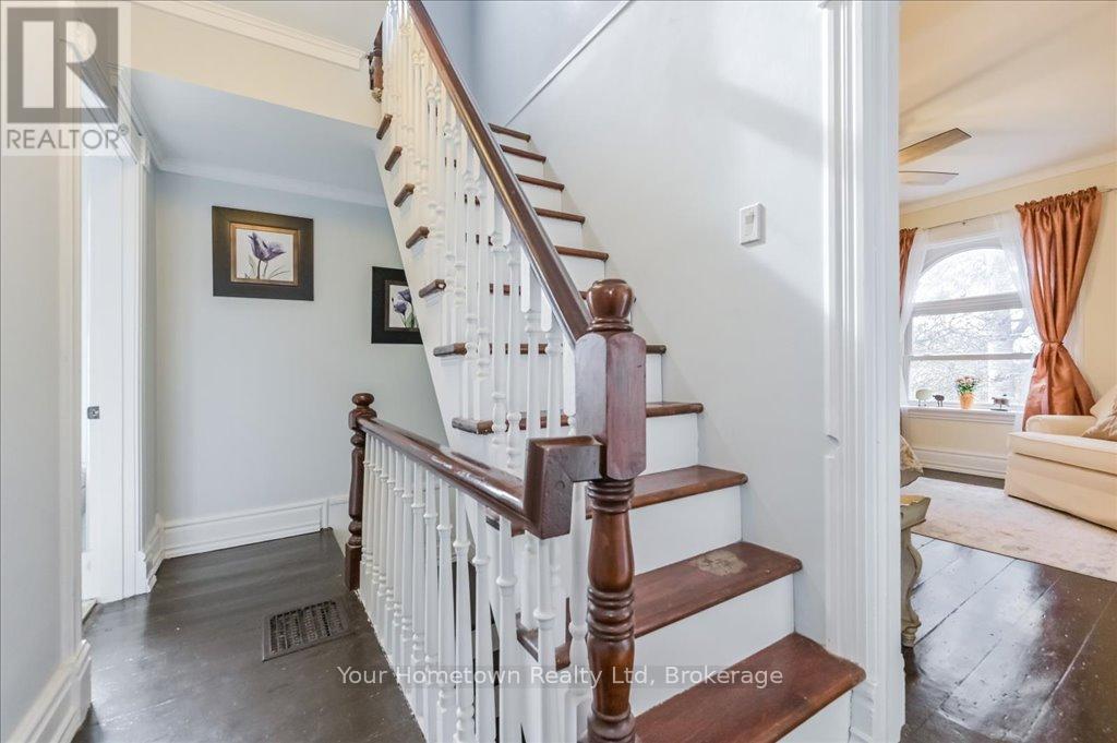 6933 Wellington 7 Road, Centre Wellington, Ontario  N0B 1A0 - Photo 28 - X12793994