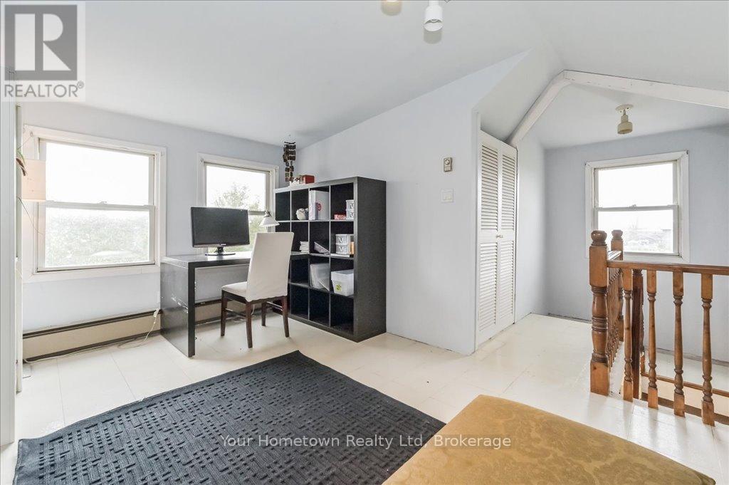 6933 Wellington 7 Road, Centre Wellington, Ontario  N0B 1A0 - Photo 36 - X12793994