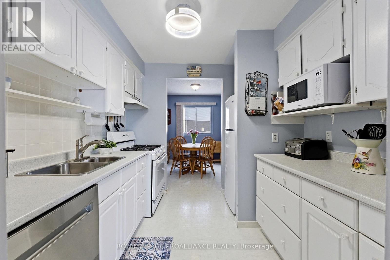 D - 160 Singleton Drive, Belleville, Ontario  K8N 5L1 - Photo 7 - X12793948