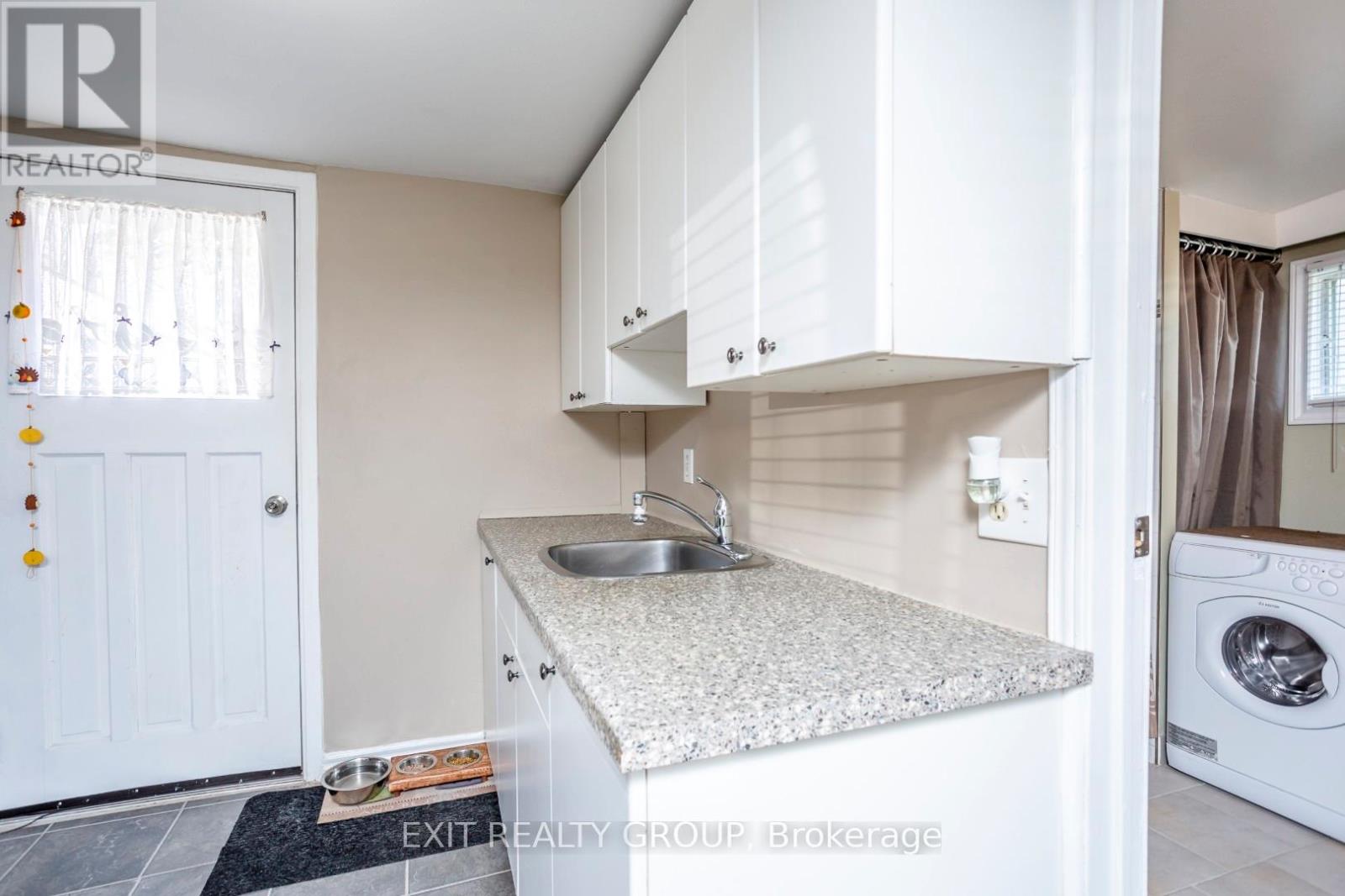 127 Leopold Street, Quinte West (Trenton Ward), Ontario  K8V 2K5 - Photo 14 - X12793986