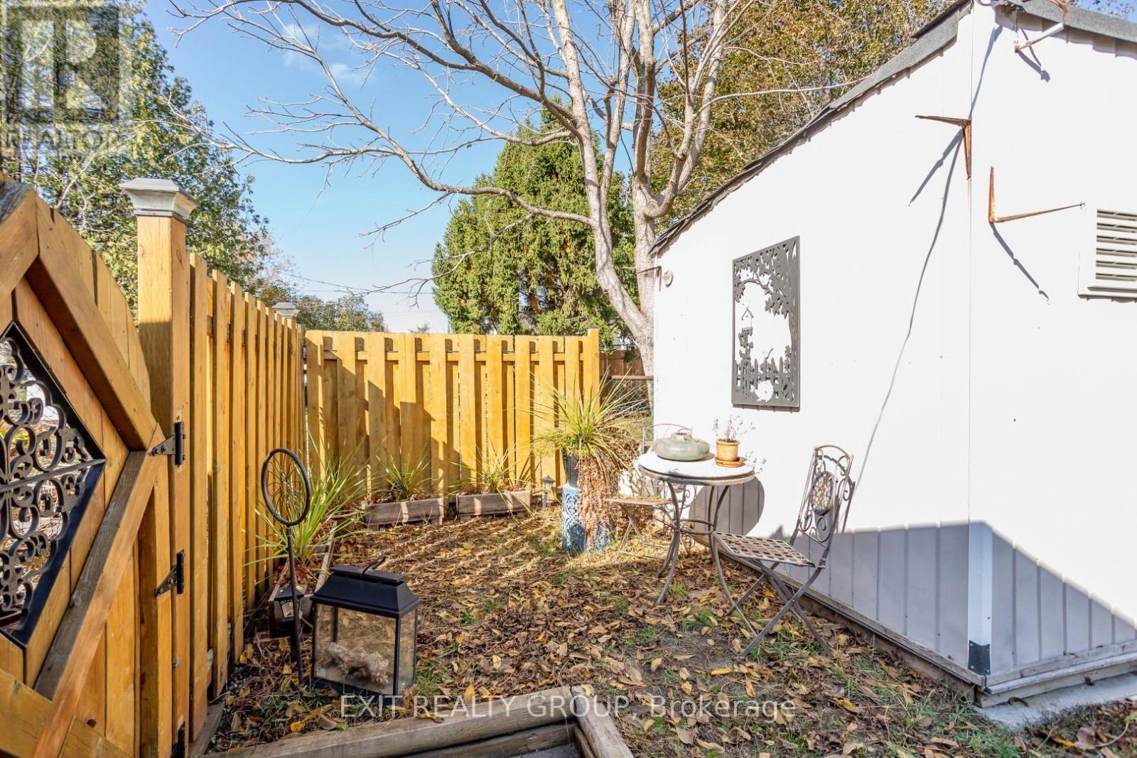 127 Leopold Street, Quinte West (Trenton Ward), Ontario  K8V 2K5 - Photo 29 - X12793986