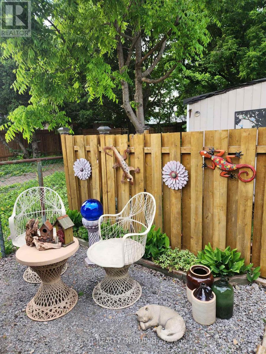 127 Leopold Street, Quinte West (Trenton Ward), Ontario  K8V 2K5 - Photo 31 - X12793986