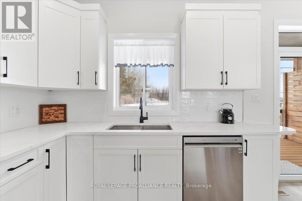 34 Rosewood Drive, Quinte West (Frankford Ward), Ontario  K0K 2C0 - Photo 10 - X12794056