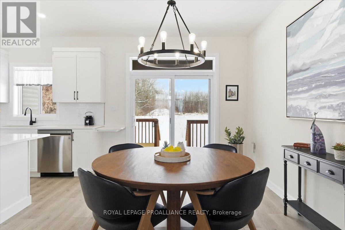 34 Rosewood Drive, Quinte West (Frankford Ward), Ontario  K0K 2C0 - Photo 15 - X12794056