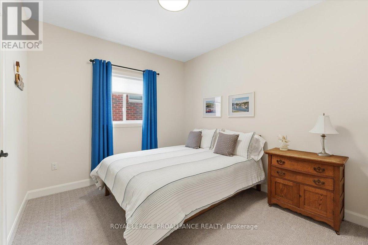 34 Rosewood Drive, Quinte West (Frankford Ward), Ontario  K0K 2C0 - Photo 21 - X12794056