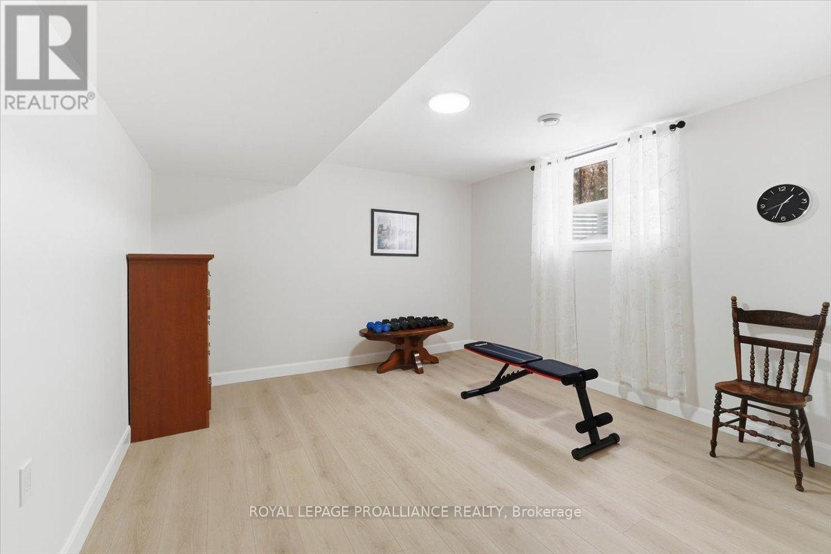 34 Rosewood Drive, Quinte West (Frankford Ward), Ontario  K0K 2C0 - Photo 31 - X12794056