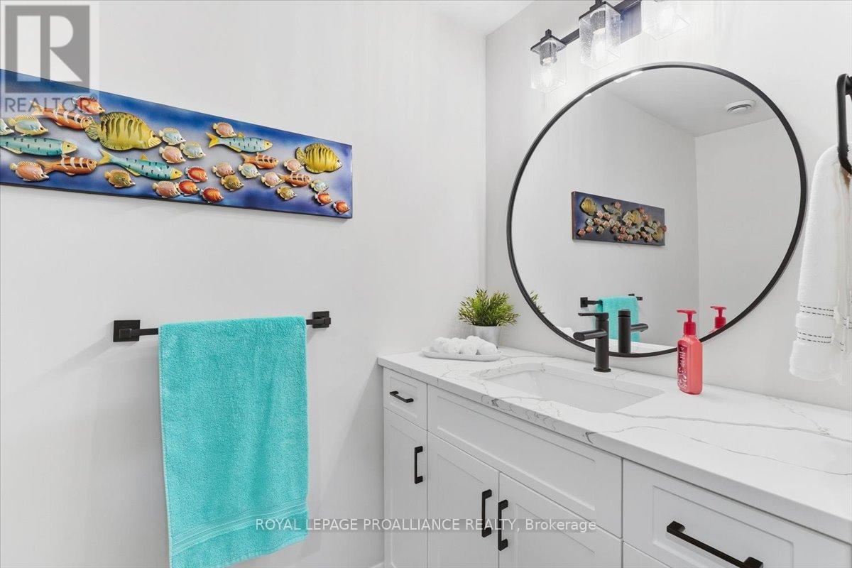 34 Rosewood Drive, Quinte West (Frankford Ward), Ontario  K0K 2C0 - Photo 37 - X12794056