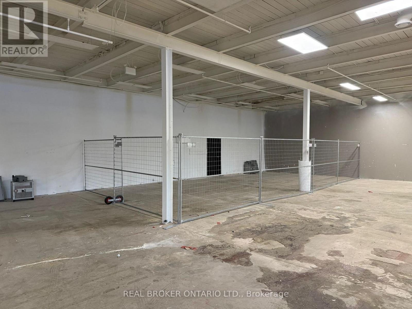 3c-E - 5900 Thorold Stone Road, Niagara Falls, Ontario  L2J 1A2 - Photo 3 - X12388598