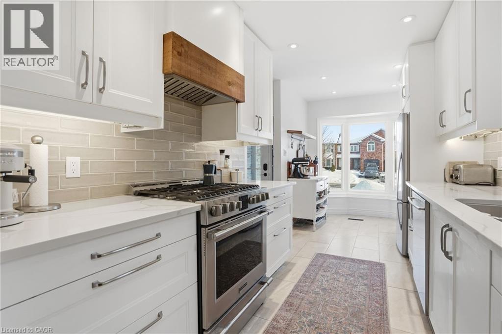 2018 CHRISDON Road, Burlington, Ontario