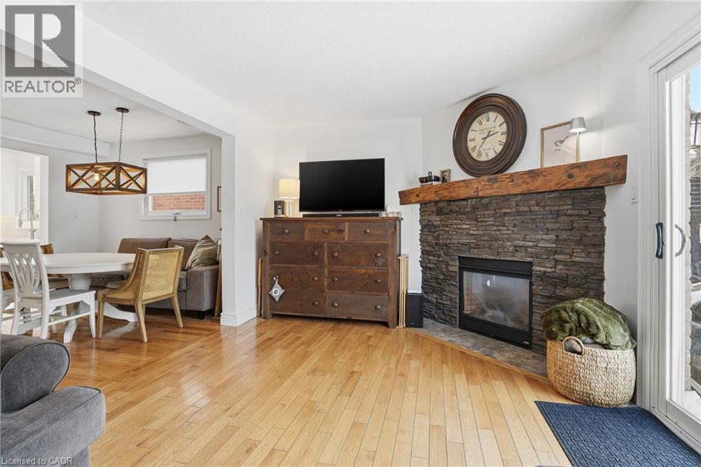 2018 Chrisdon Road, Burlington, Ontario  L7M 3W8 - Photo 8 - 40802687