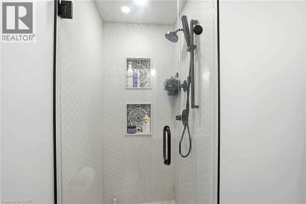 2018 Chrisdon Road, Burlington, Ontario  L7M 3W8 - Photo 23 - 40802687